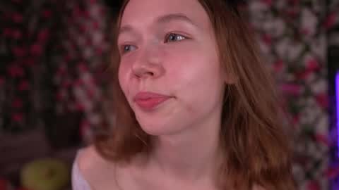 Polly online show from December 3, 6:10 pm