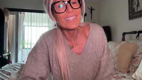 VelvetBarbie online show from November 10, 4:35 pm