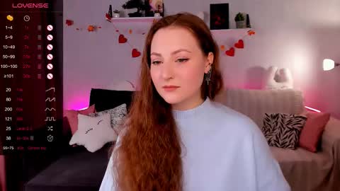 Mia online show from November 15, 8:59 am