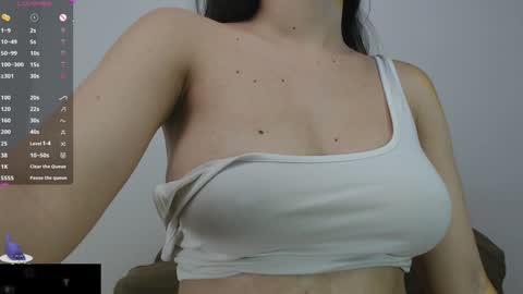 Snapshot of velvetcrystal chatting on December 29, 7:06 am Crystal PVT OPEN online show from December 29, 7:06 am