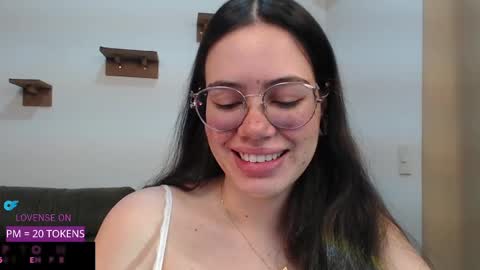 Snapshot of velvetcrystal chatting on September 19, 4:22 am Crystal PVT OPEN online show from September 19, 4:22 am