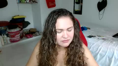 venecasexy44 online show from July 3, 5:19 pm
