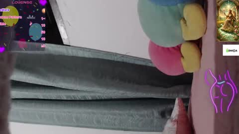 HI IM VENUS SMALL BOOBS  BIG HEART WARM PUSSY online show from November 6, 3:01 am