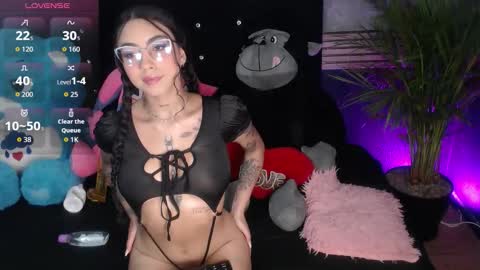 Snapshot of venus_26_ chatting on October 8, 11:20 pm eva online show from October 8, 11:20 pm