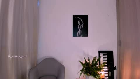 Snapshot of venus_azul chatting on October 16, 10:23 pm JulietaIndependent Model venus azul online show from October 16, 10:23 pm