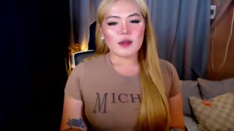 I am Colly Your mystery girl online show from July 23, 1:51 am
