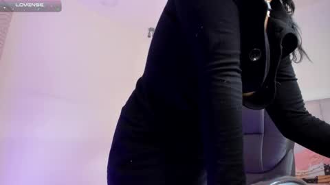 Venus online show from February 19, 5:23 pm