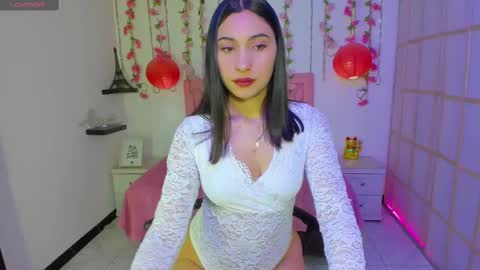 Snapshot of venus_latin_01 chatting on March 3, 1:15 pm Mary online show from March 3, 1:15 pm