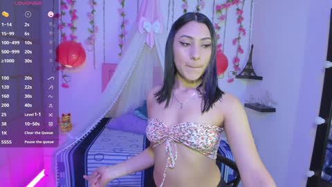 Snapshot of venus_latin_01 chatting on December 27, 1:39 pm Mary online show from December 27, 1:39 pm