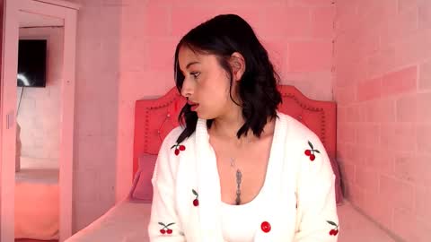 Snapshot of venus_megan chatting on September 26, 7:44 pm emily independent account MY conextion 1100 GTM to 17hr GTM online show from September 26, 7:44 pm