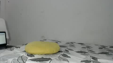 Snapshot of venus_menoza chatting on December 14, 1:06 am venus_menoza online show from December 14, 1:06 am