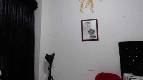 Snapshot of venus_menoza chatting on September 30, 9:52 pm venus_menoza online show from September 30, 9:52 pm