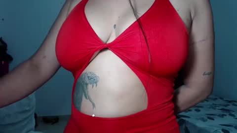 Snapshot of venus_menoza chatting on March 12, 2:01 pm venus_menoza online show from March 12, 2:01 pm