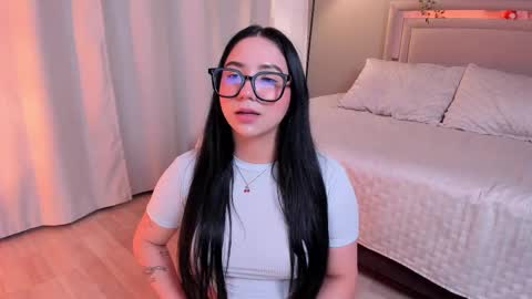 Snapshot of venus_reid chatting on September 28, 5:25 am venus_reid online show from September 28, 5:25 am