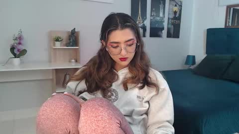 Snapshot of venus_steffen chatting on October 29, 1:26 pm Mia online show from October 29, 1:26 pm