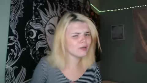 Miss Venus online show from September 9, 11:15 pm