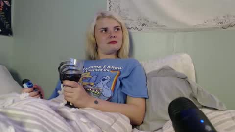 Miss Venus online show from October 8, 1:54 am