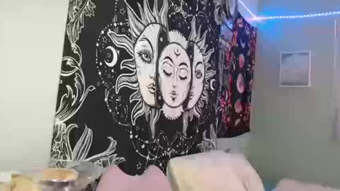 Miss Venus online show from October 13, 12:13 am