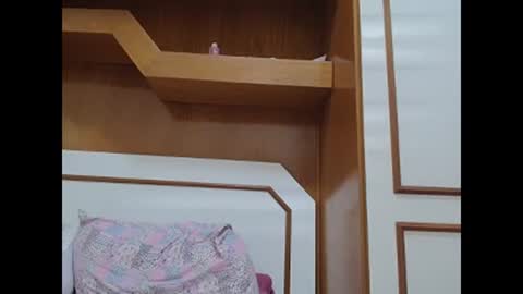 Snapshot of venusbeauty22 chatting on October 25, 1:57 am venusbeauty22 online show from October 25, 1:57 am