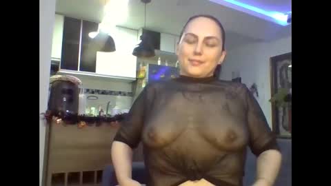Snapshot of venusina07 chatting on October 17, 5:10 am VENUSINA07 online show from October 17, 5:10 am