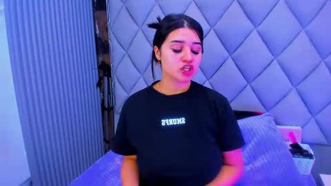 Snapshot of venusowen_ chatting on October 17, 1:25 pm Venusowen online show from October 17, 1:25 pm