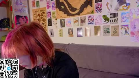 Erica online show from June 6, 8:26 pm