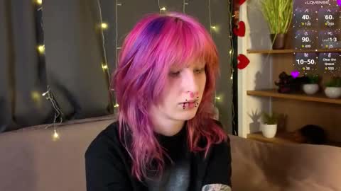 Erica online show from March 15, 8:33 pm