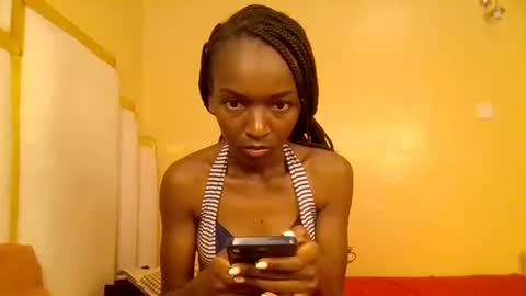 Snapshot of verah_vee chatting on October 18, 3:09 am verah online show from October 18, 3:09 am