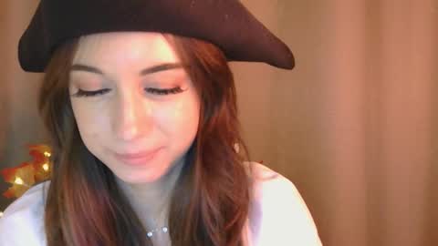 Una online show from October 31, 2:21 pm