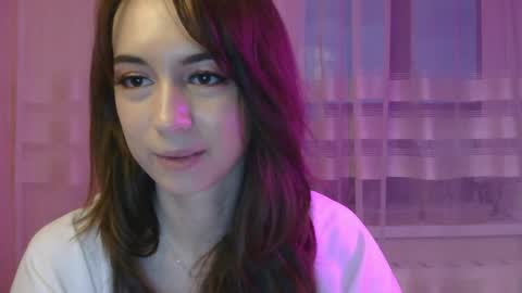 Una online show from October 15, 1:57 pm