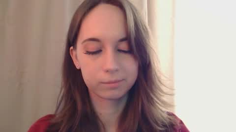 Una online show from February 14, 11:45 am