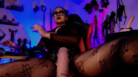 mistress VERESSKA ARDILA online show from March 30, 8:08 pm