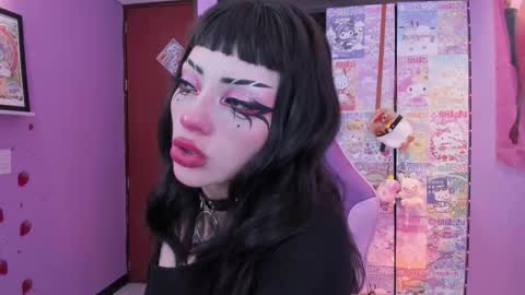     online show from December 19, 12:15 am