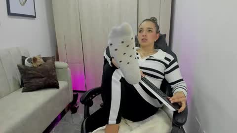 Catalina online show from February 5, 8:56 pm