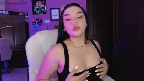 Snapshot of veronica_118 chatting on October 26, 11:33 pm veronica_118 online show from October 26, 11:33 pm