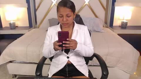 VERONICA online show from April 18, 1:46 pm