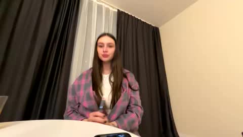 Veronica online show from October 24, 4:14 pm