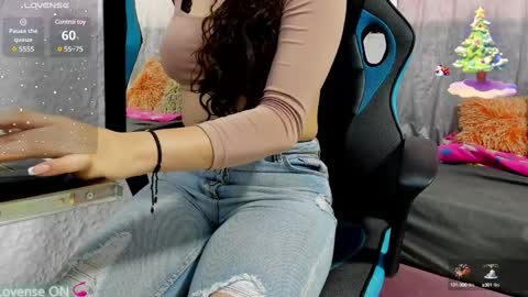 Veronica online show from December 6, 12:16 pm