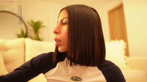 Snapshot of veronica_mendez1 chatting on January 20, 11:35 am Veronica online show from January 20, 11:35 am