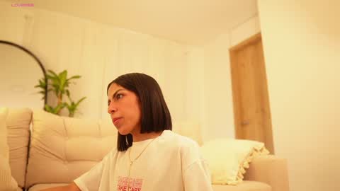 Snapshot of veronica_mendez1 chatting on December 5, 11:49 am Veronica online show from December 5, 11:49 am