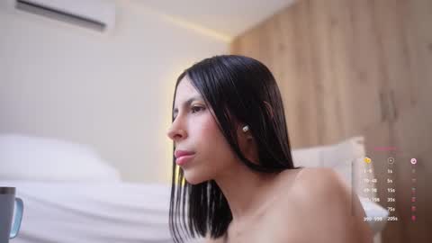 Veronica online show from November 4, 3:39 pm