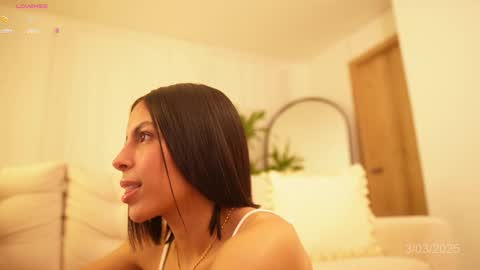Snapshot of veronica_mendez1 chatting on March 3, 11:03 am Veronica online show from March 3, 11:03 am