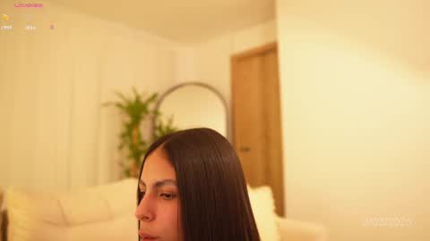 Snapshot of veronica_mendez1 chatting on March 2, 11:30 am Veronica online show from March 2, 11:30 am