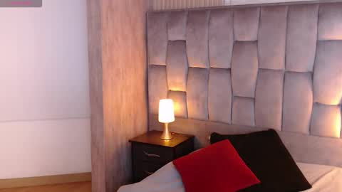 Vero online show from February 27, 9:36 pm