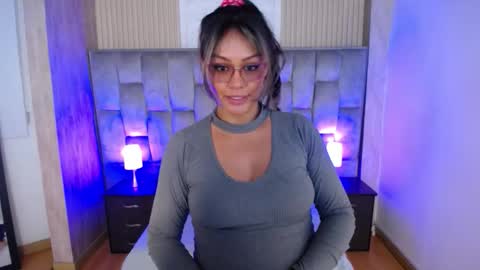 Snapshot of veronica_saenzz1 chatting on October 11, 9:17 pm Vero online show from October 11, 9:17 pm