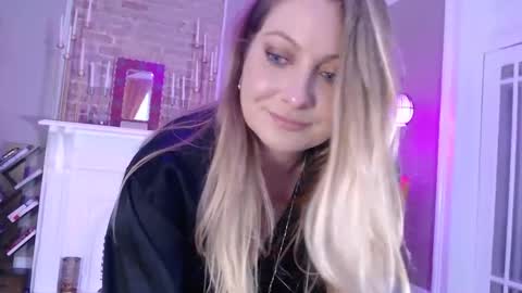 Veronica Weston online show from January 14, 10:23 pm