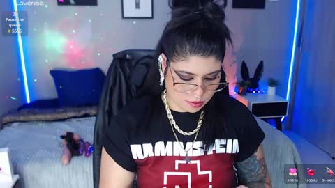 Snapshot of veronika_metalstar chatting on January 15, 2:02 pm Miss Veronika online show from January 15, 2:02 pm