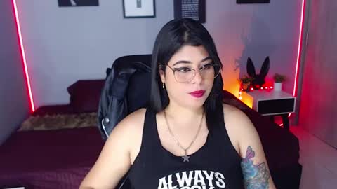 Snapshot of veronika_metalstar chatting on January 29, 7:00 pm Miss Veronika online show from January 29, 7:00 pm