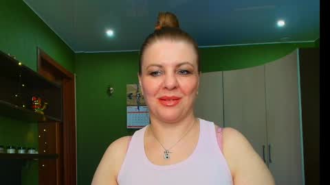 VeronikawGold online show from June 6, 7:25 am