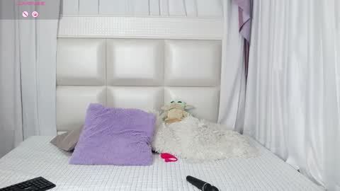 Snapshot of verosantana1 chatting on September 25, 12:21 am Vernica online show from September 25, 12:21 am